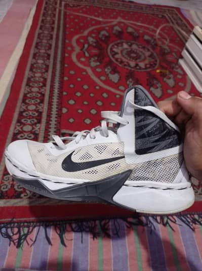 Nike Air Zoom Court Shoes , Non marking shoes , Badminton, volleyball