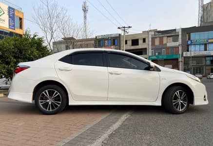 Altis X 1.6 automatic 2022