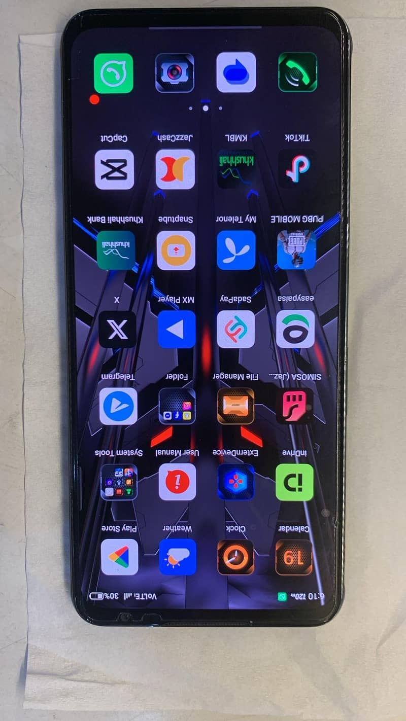 Lush Condition  9/10 4