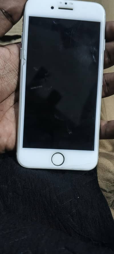 i phone 7 non pta 64gb urgent sell mazy leny waly side py rahein ple