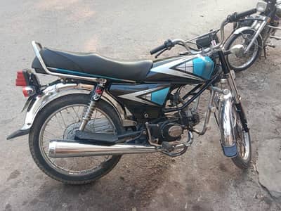 Honda  100 cd lahore number life time phone number 03485532408 whatsap