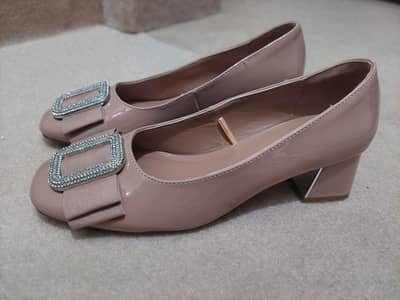 Max Peach Block Heels with Bow – Size 38