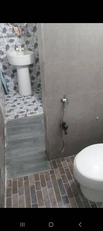 72 yard LS commercial G+2 1 shop + 5 bed