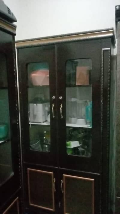 bed showcases dressing said tebel