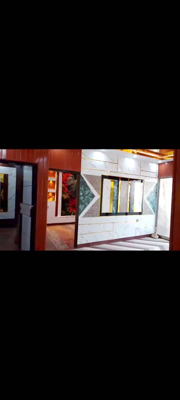 Flat for sale 3 bed drawing dinning Rashid minhas road.