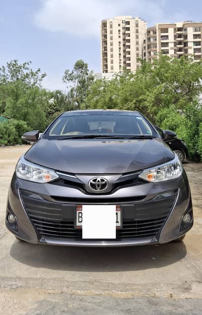 Yaris CVT 1.5 ATIV X Grey