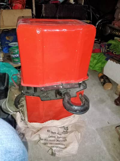 1.5 tun chain cupi 380vopt. . 3 fac