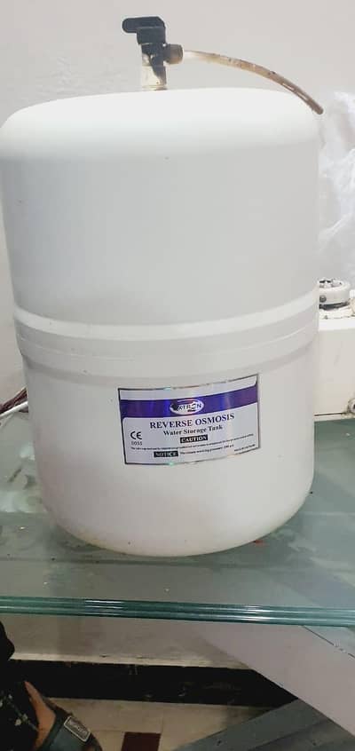 X_Tron water tank and pump