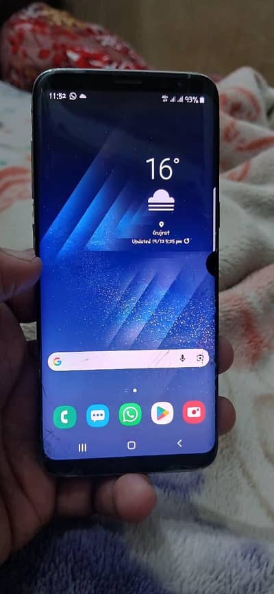 Samsung s8 dual sim pta aprvd 4/64 condition pics me dekh ln