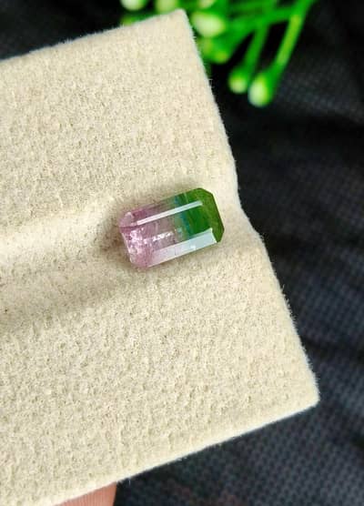 Natural Watermelon Tourmaline stone Bi color top quality gem