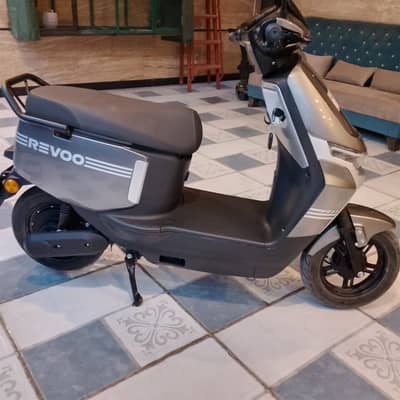 Revo Scooty Urgent For Sale | Scooty In BIkes | Few Days Used