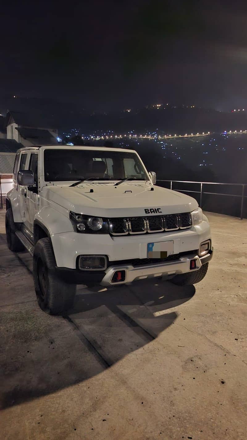 BAIC BJ40 8