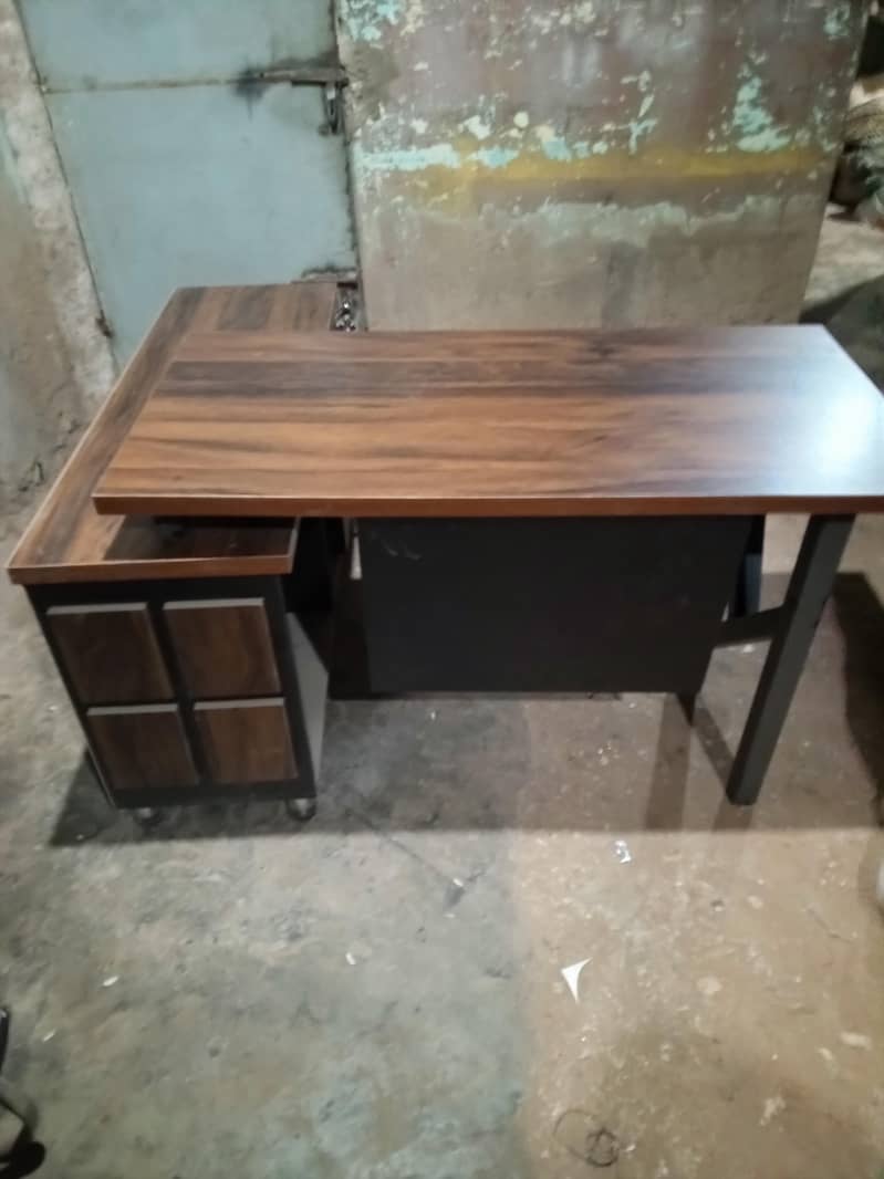 Office Table's 0