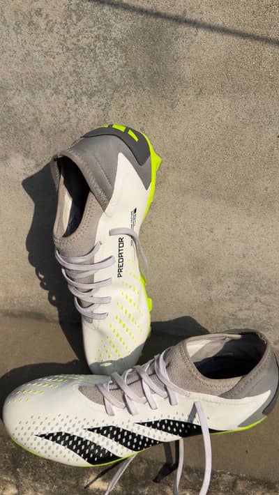 Predator Accuracy. 3 Size UK-10 US-10/5