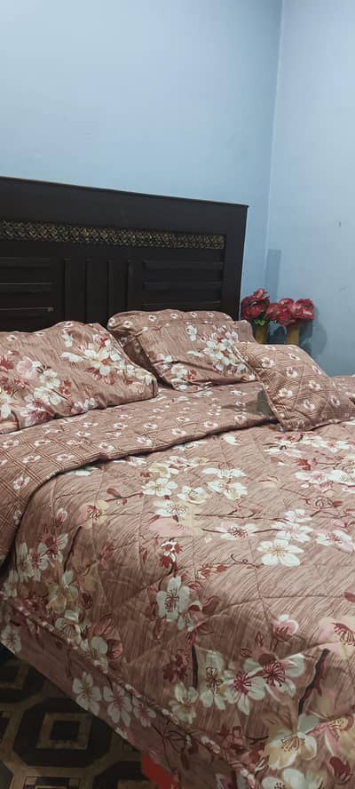 Bed with Matress for Sale