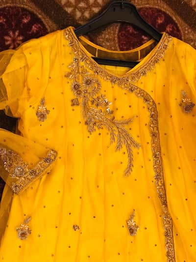 new dress Hein shadhi me pehane ke Liye