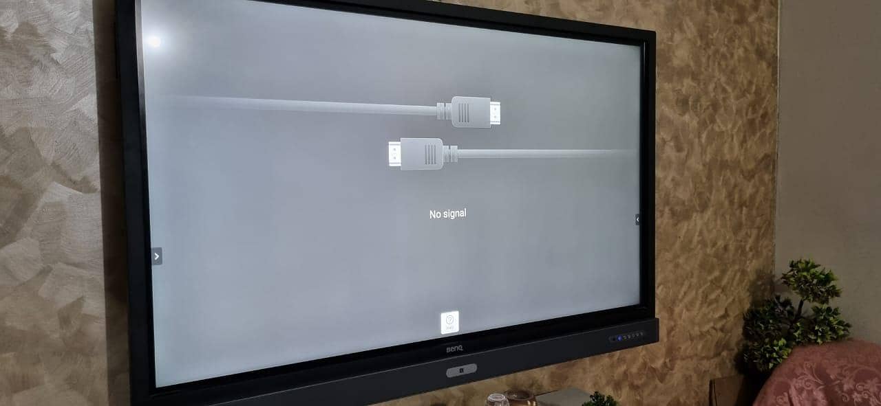 BenQ RP654K Interactive Flat touchscreen Panel 4