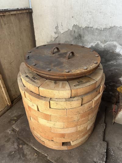 Industrial Furnace with bolted lid