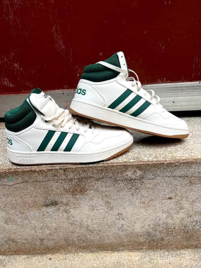 Men brand new original Adidas shoes / USA import