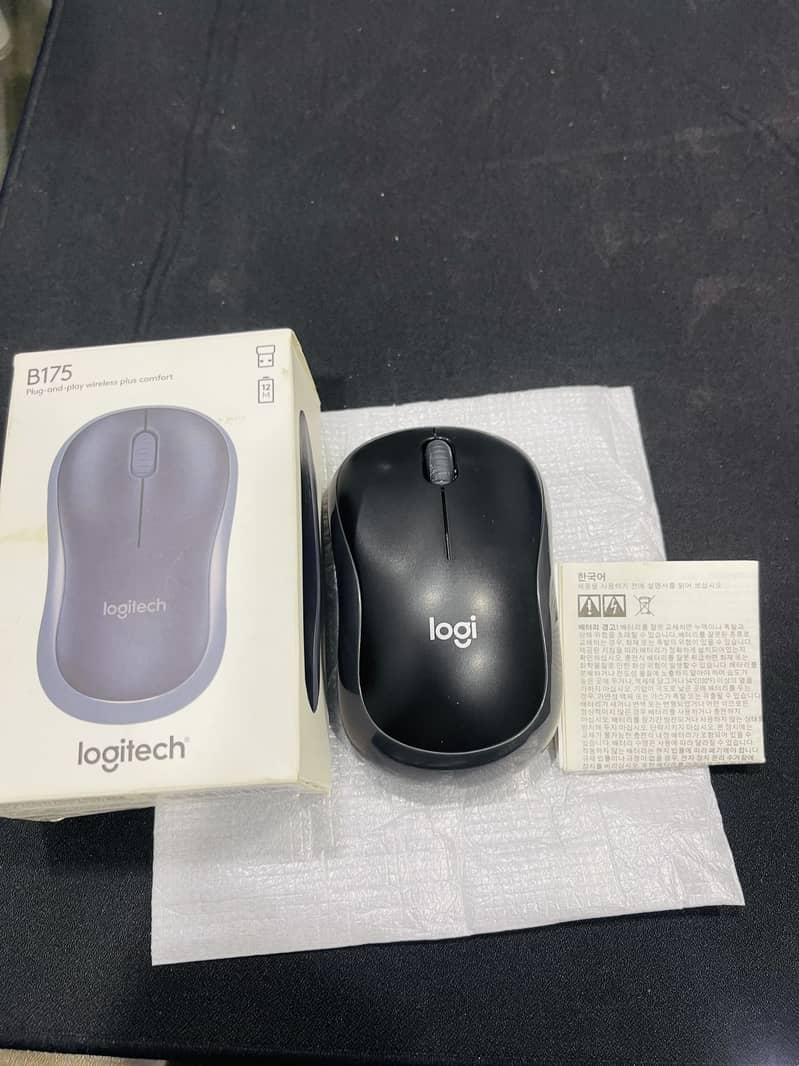 Logitech B175 Mouse 4