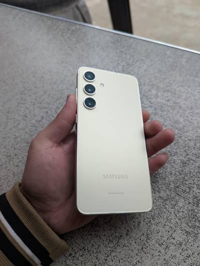 Samsung Galaxy S24 5g 8/128 with box pta approved