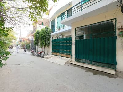 10 Marla House available for sale in Zaman Colony, Zaman Colony