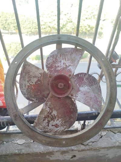 HOUSEHOLD ITEMS FOR SALE