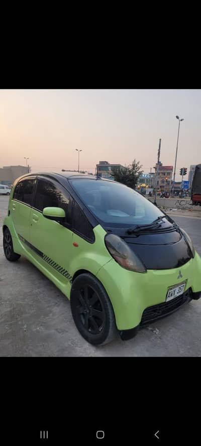 Mitsubishi I 2008/13 very good condition