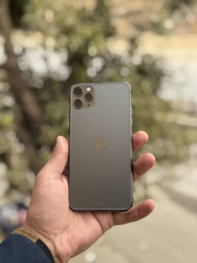 Iphone 11 Pro Max LL/A PTA Approved 10/10