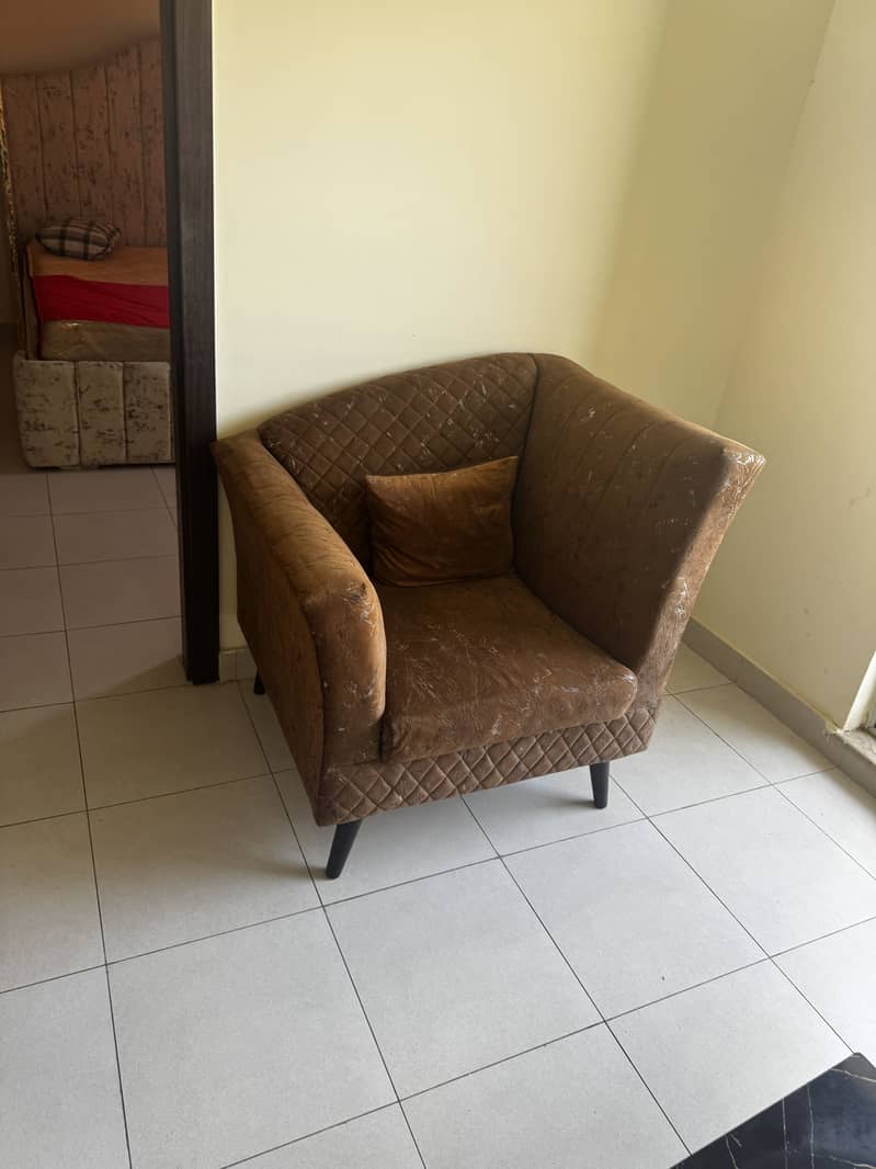 Sofa set and table 0