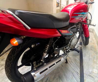YAMAHA YB 125 Z ,  NEAT & CLEAN. Low milage