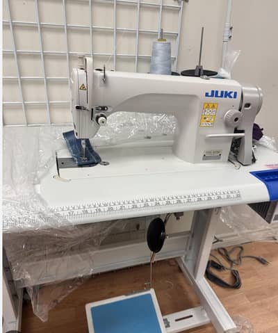 Car top cover salai k lye karegar ke zrorat hai please contact