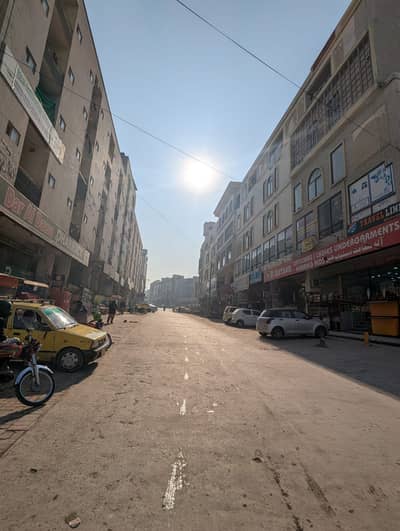 Building Of 1050 Square Feet For Sale In Pakistan Town - Phase 1