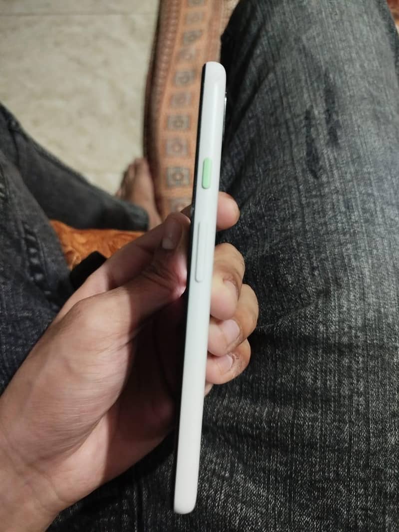 PIXEL 4A(5G) 2