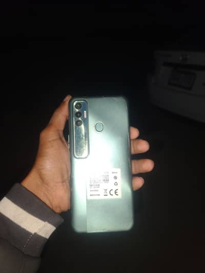 front glass tuta hua hai Jo banega 1000 se 1500 mein