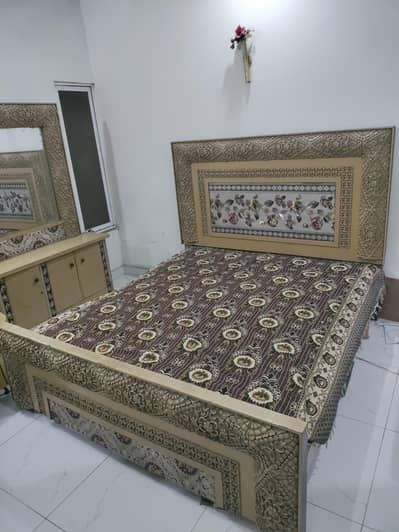 Stylish King Size Bed