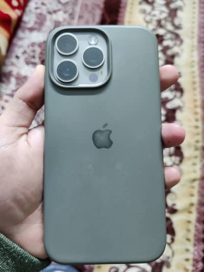 IPhone 15 pro max Factory Unlocked