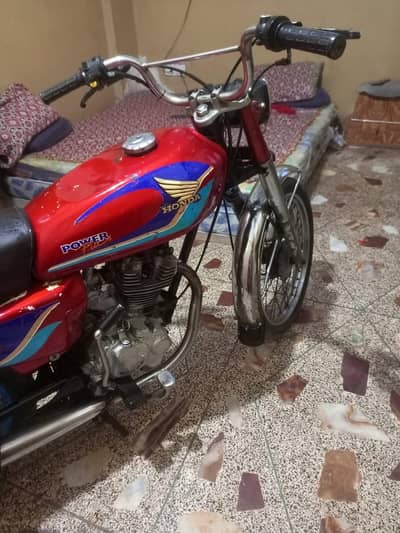 CG 125 okara no 1995 add details parhe 03112984471