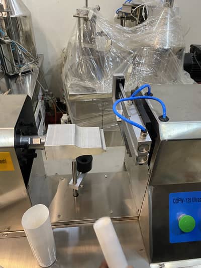 Ultrasonic Cosmatics tube sealing