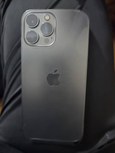 Selling My iphone 13 pro max with 10/10 condition