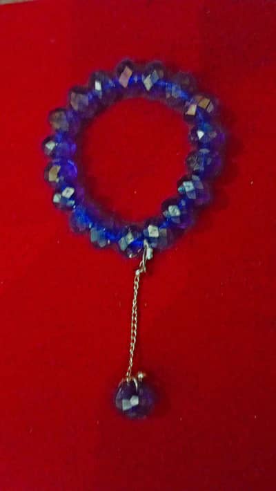 Beautiful crystal beads breclate with hanging chain