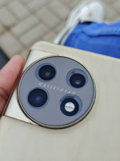 One Plus 11  16+12GB RAM ROM 512GB