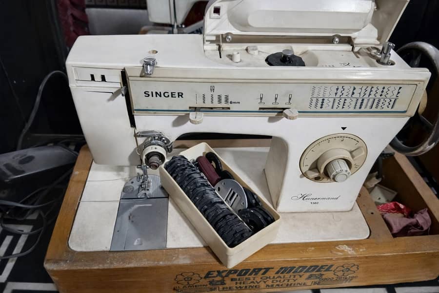 singer 1302 model 1