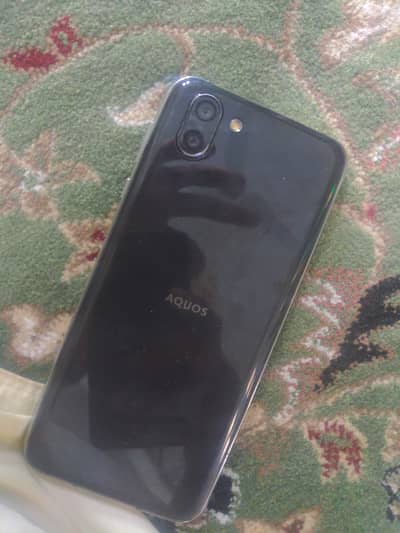 Aquos r2 gaming phone