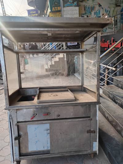 Fries stall / for fries, burger and fastfood