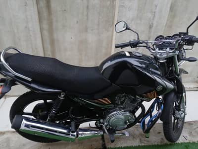 Yamaha | YBR 125G | Model  2025 |