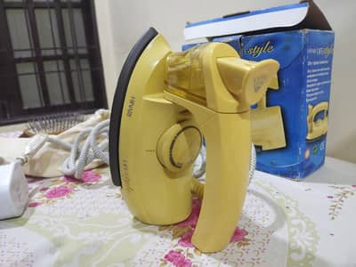 Spray travel iron | New 10/10 | sale!