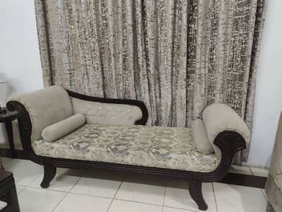 3 SOFA SET  . . . A brand new condition. . . .