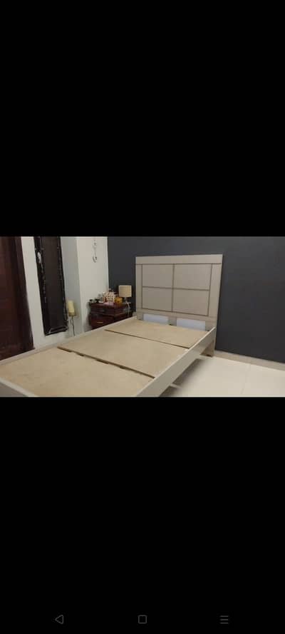 2 WOODEN SINGLE BED