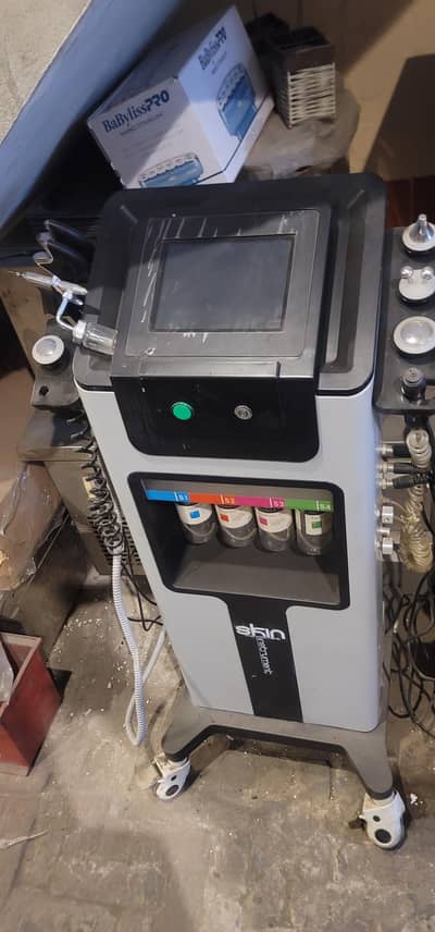 Hydrafacial machine / hydrafacial/ facial machine